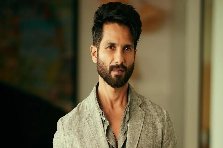 Shahid Kapoor Height in Feet