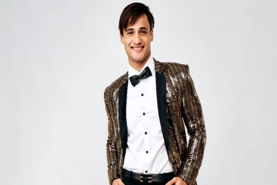 Asim Riaz Height in Feet