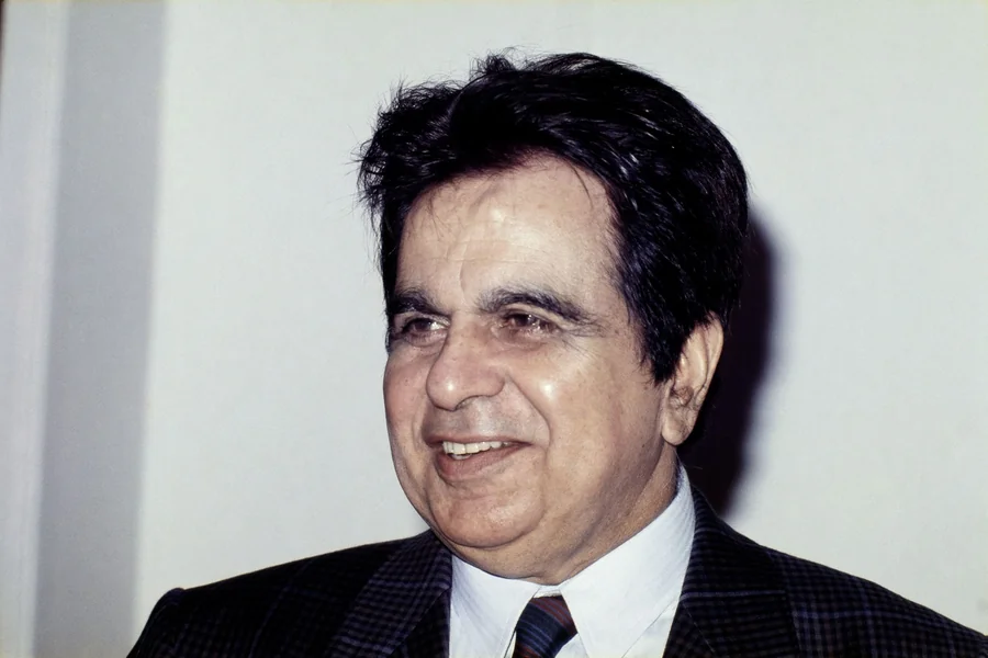 Dilip Kumar Height: A Pint-size View of the Idol